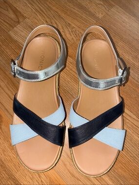 Vionic Silver, Black & Light Blue Cross-Strap Leather Sandal